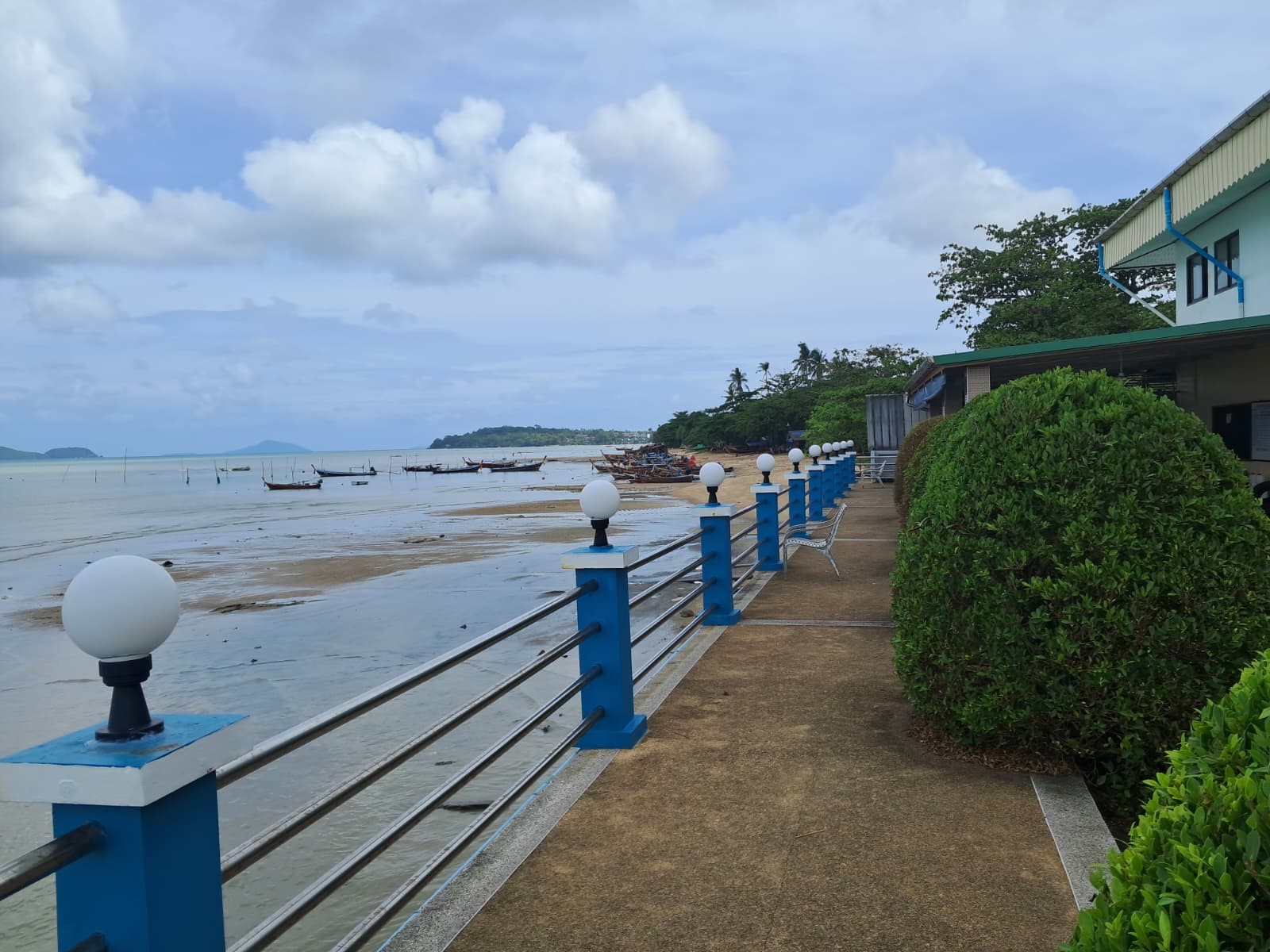 tour-listing-details-slide