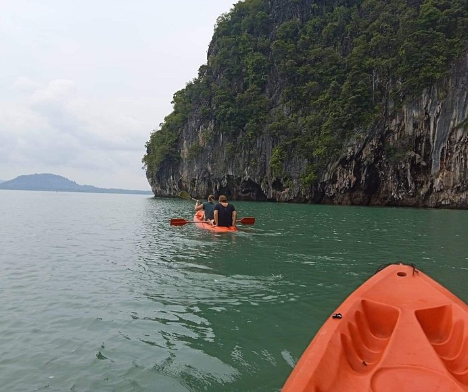 tour-listing-details-slide