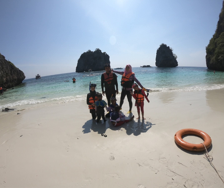 tour-listing-details-slide