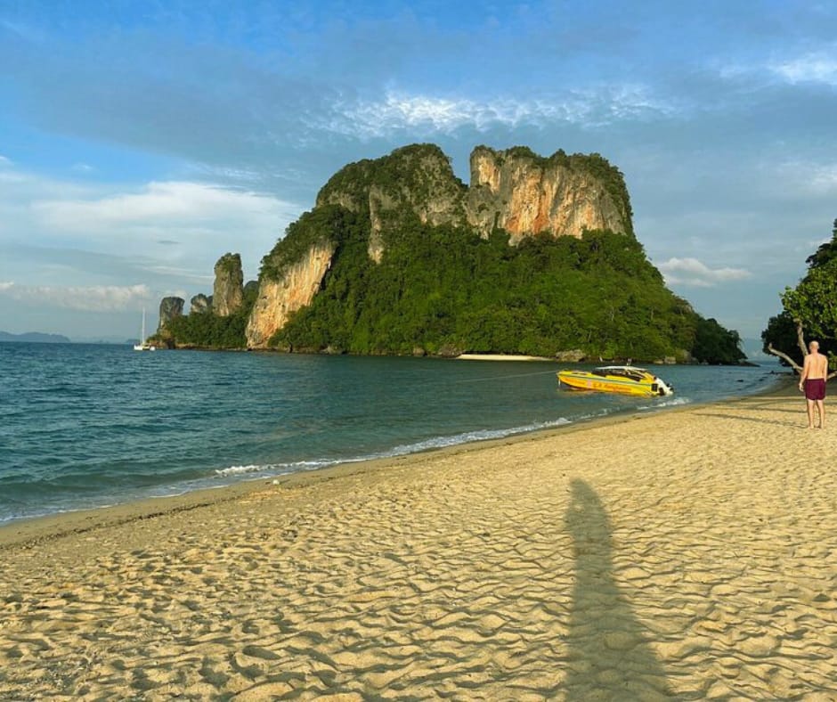 tour-listing-details-slide