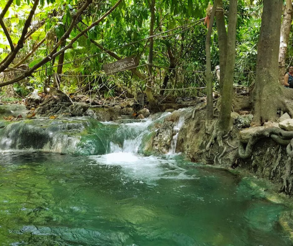 tour-listing-details-slide