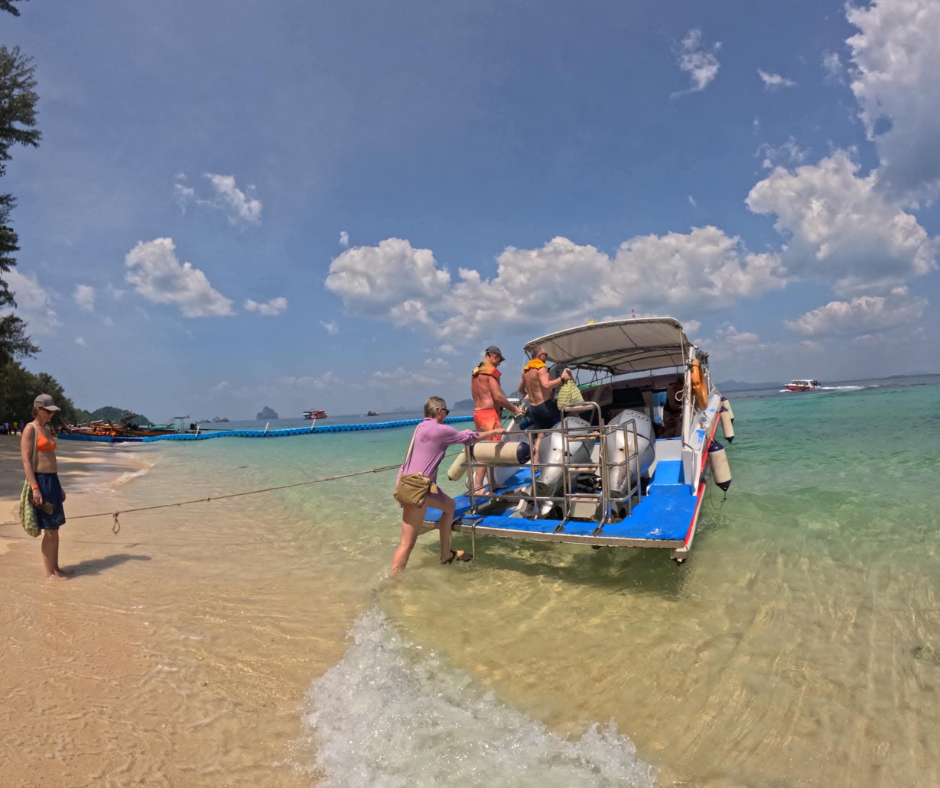 tour-listing-details-slide