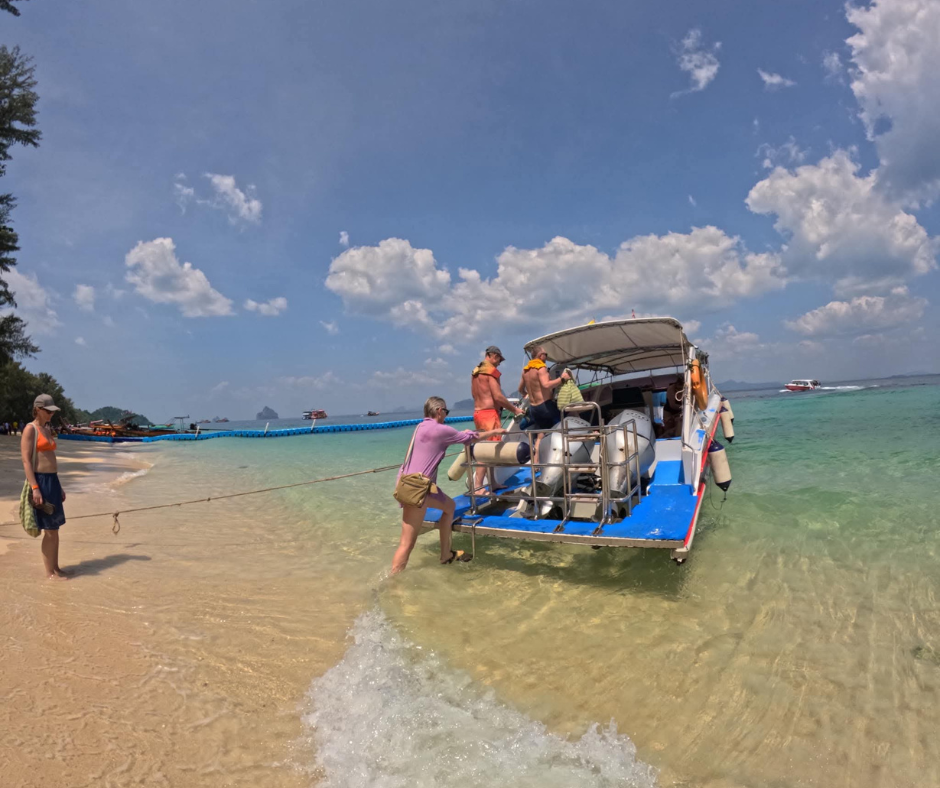 tour-listing-details-slide