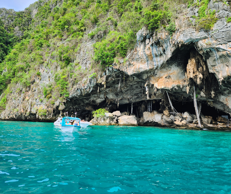 tour-listing-details-slide