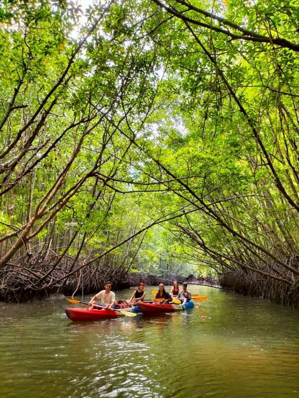 tour-listing-details-slide