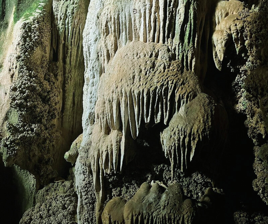 tour-listing-details-slide