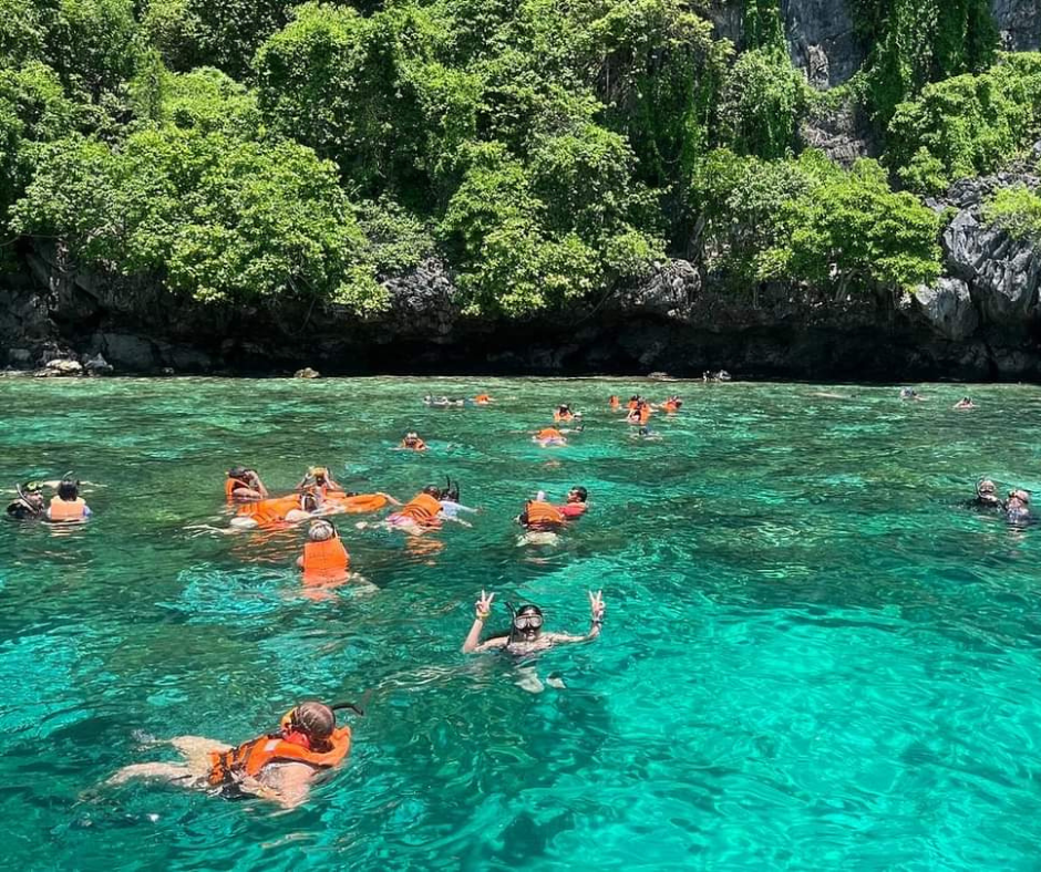 tour-listing-details-slide